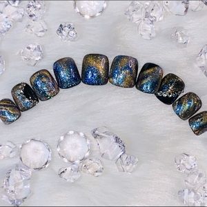 Black Lightning||Cat Eye Press-on Nail Set